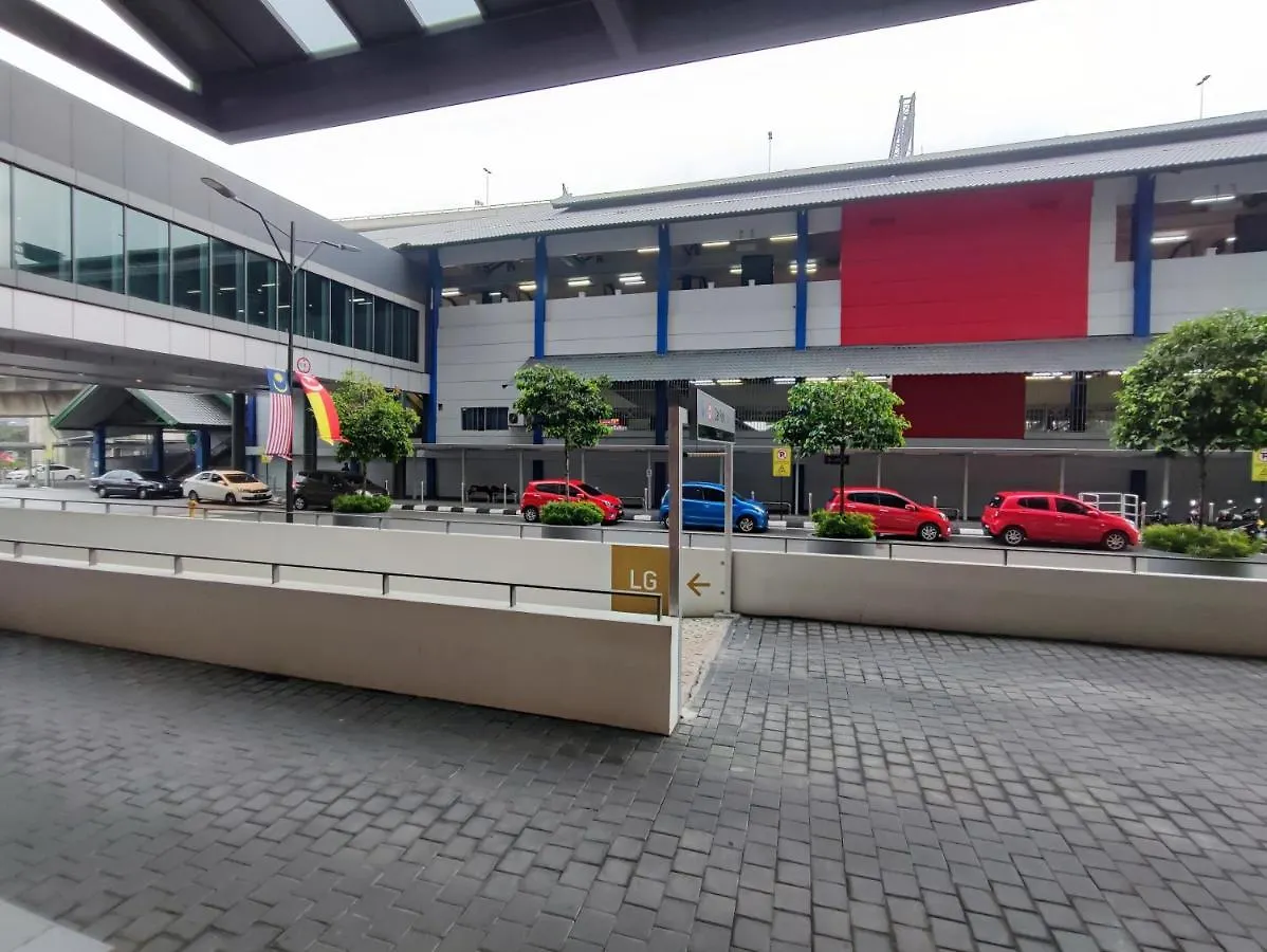 Aparthotel Kuala Lumpur Datum Jelatek - Klcc View - Infont Lrt And 5 Minutes To Klcc -Near By Gleneagles Ampang  Malaysia